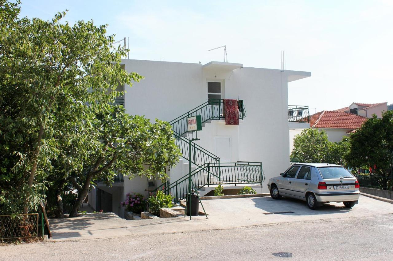 Apartments By The Sea Drvenik Donja Vala, Makarska - 6701 Екстер'єр фото
