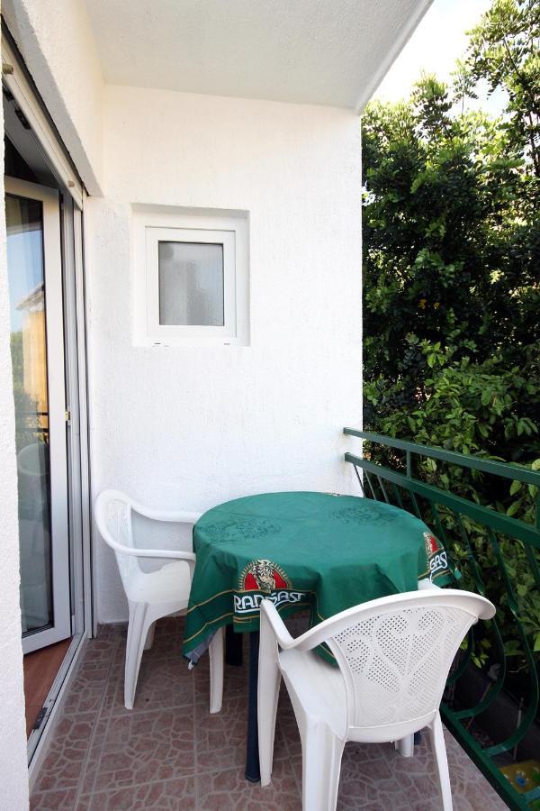 Apartments By The Sea Drvenik Donja Vala, Makarska - 6701 Екстер'єр фото