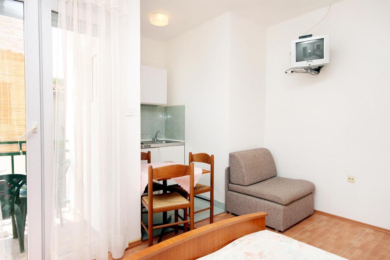 Apartments By The Sea Drvenik Donja Vala, Makarska - 6701 Екстер'єр фото