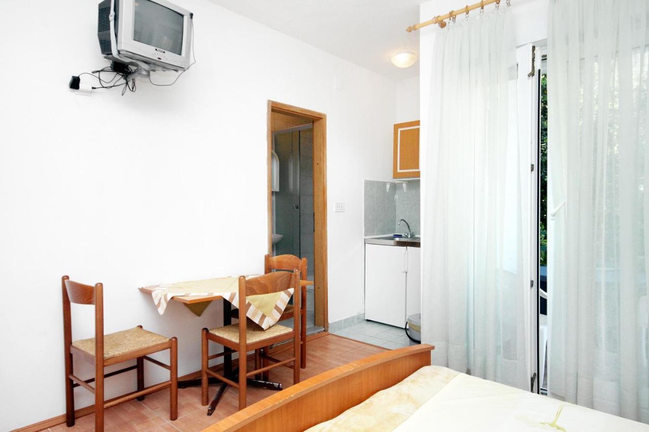 Apartments By The Sea Drvenik Donja Vala, Makarska - 6701 Екстер'єр фото