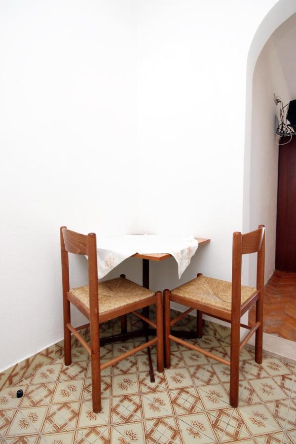 Apartments By The Sea Drvenik Donja Vala, Makarska - 6701 Екстер'єр фото