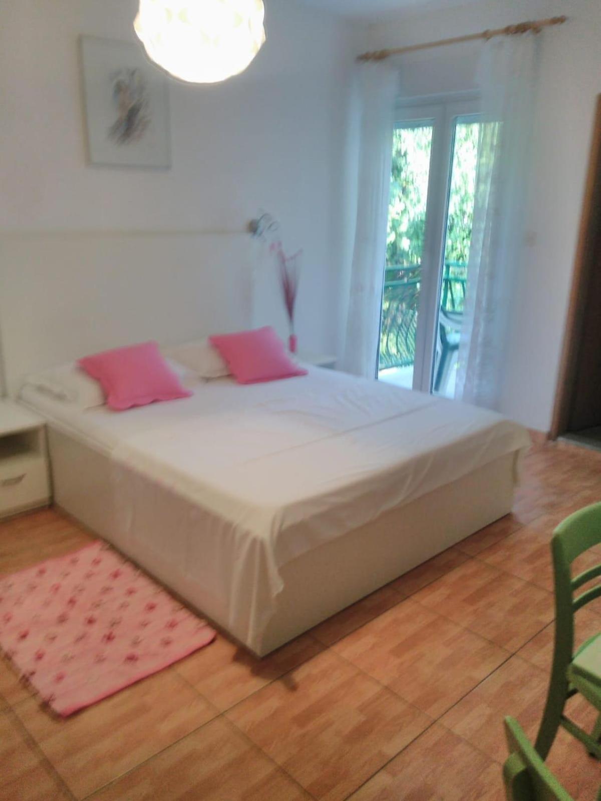 Apartments By The Sea Drvenik Donja Vala, Makarska - 6701 Екстер'єр фото