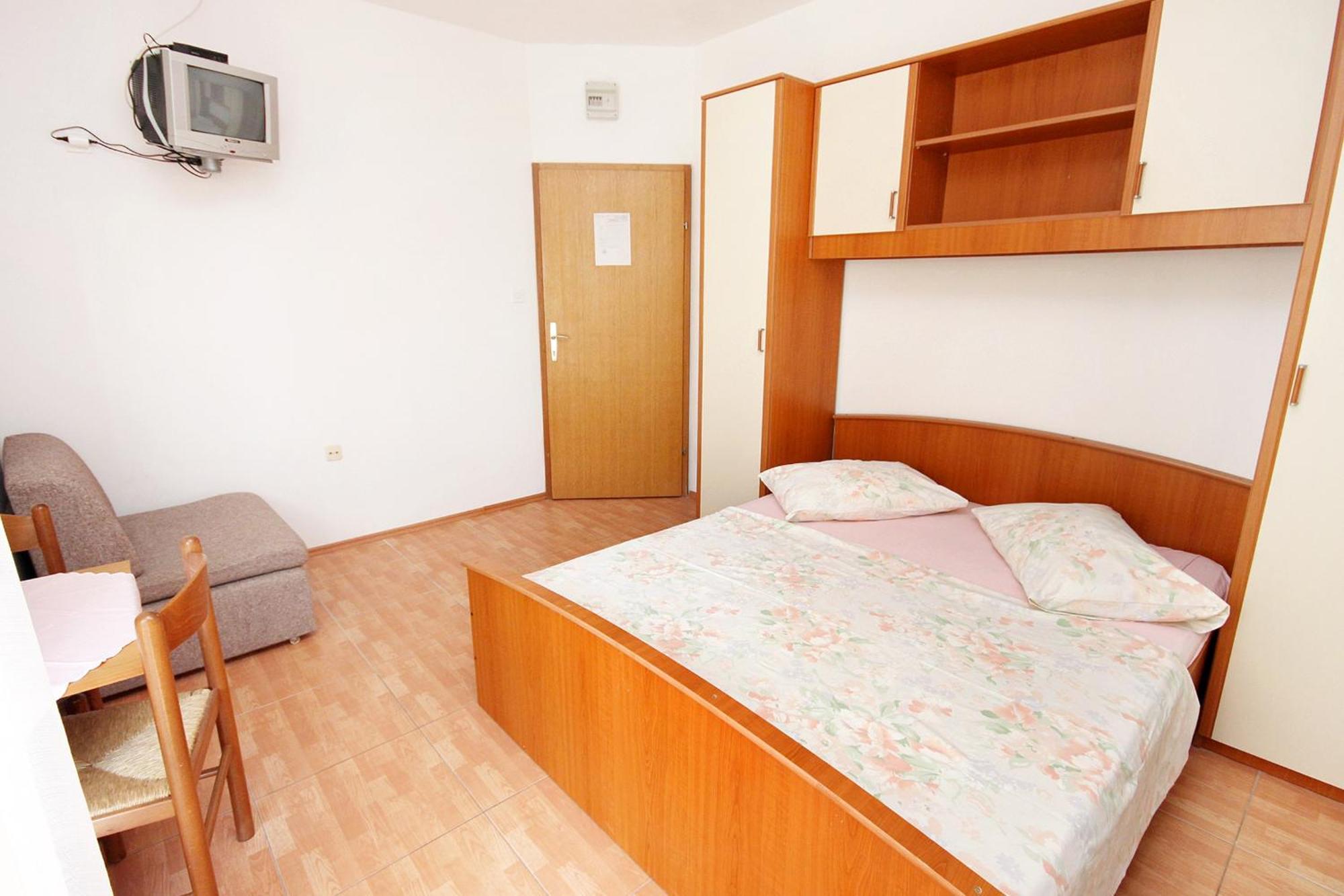 Apartments By The Sea Drvenik Donja Vala, Makarska - 6701 Номер фото